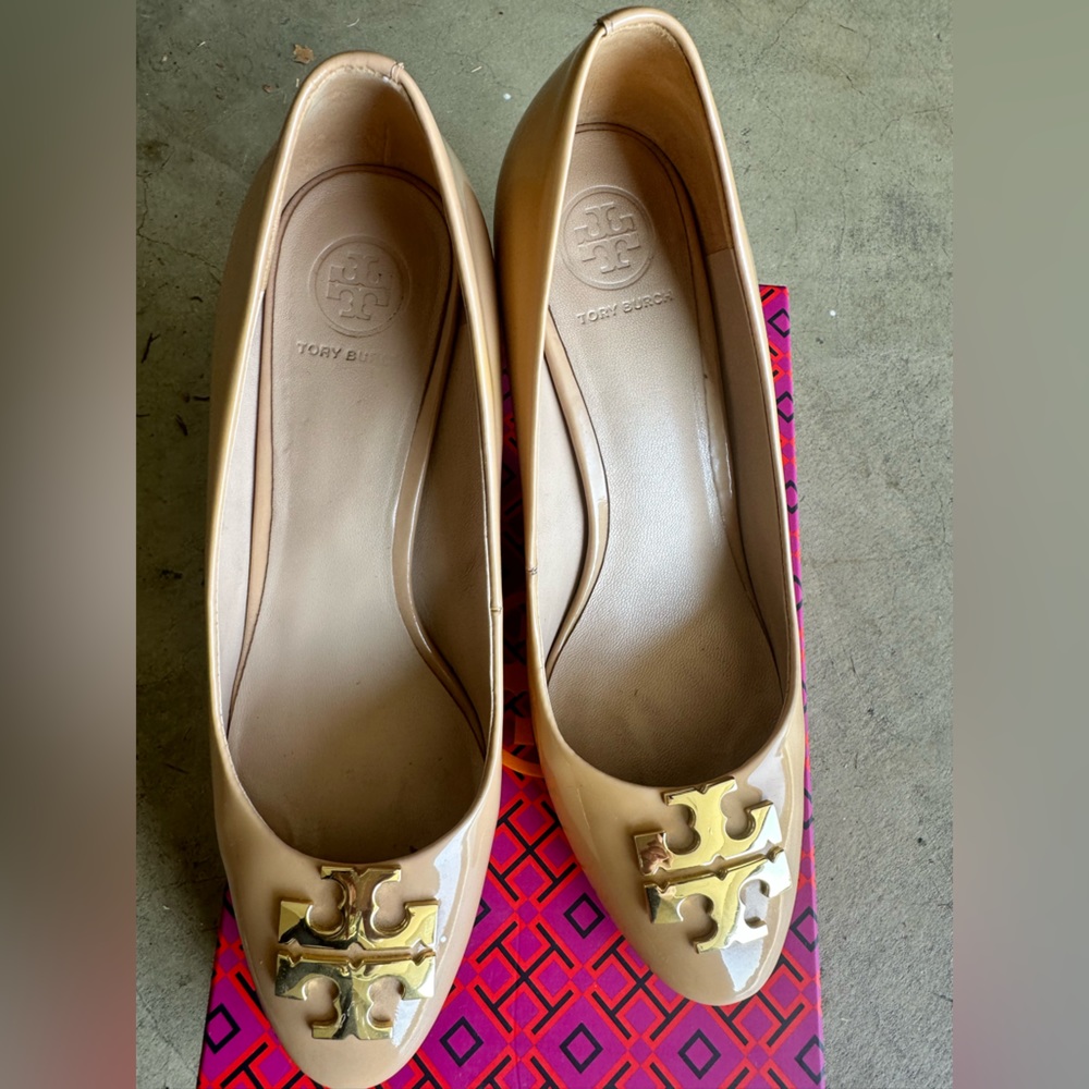 Preloved Tory Burch heel pump